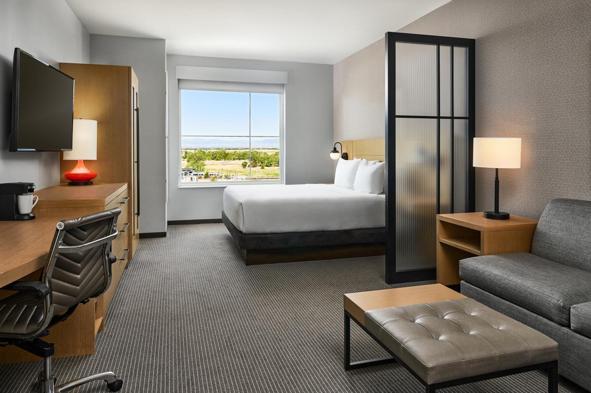 Hyatt Place Pena Station/Denver Airport Exterior photo